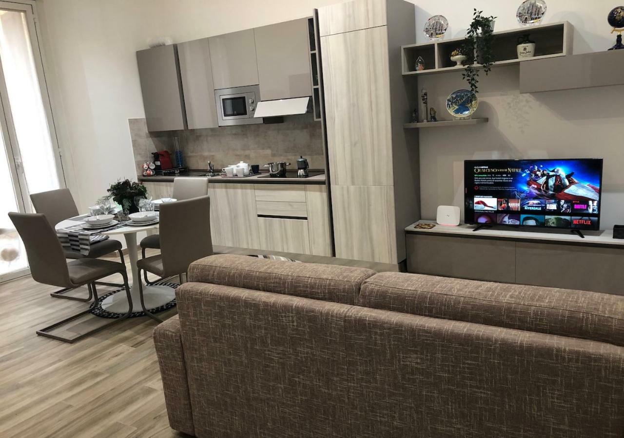 Central Lepetit Apartment De Luxe Milan Luaran gambar