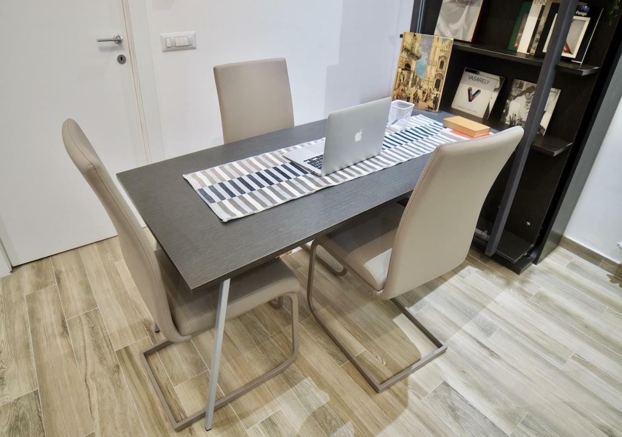 Central Lepetit Apartment De Luxe Milan Luaran gambar